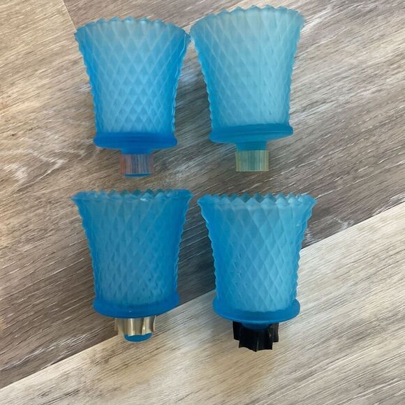 Vintage HOMCO Frosted Aqua Blue Glass Diamond Point Peg Votive Holder Set Of 4 - Picture 1 of 10
